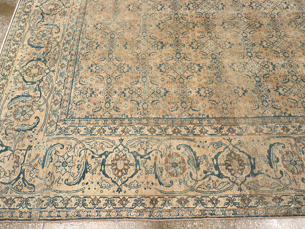 Antique Persian Tabriz Carpet, No.17171 - Gsblank