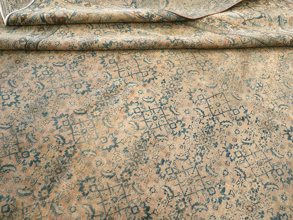Antique Persian Tabriz Carpet, No.17171 - Gsblank