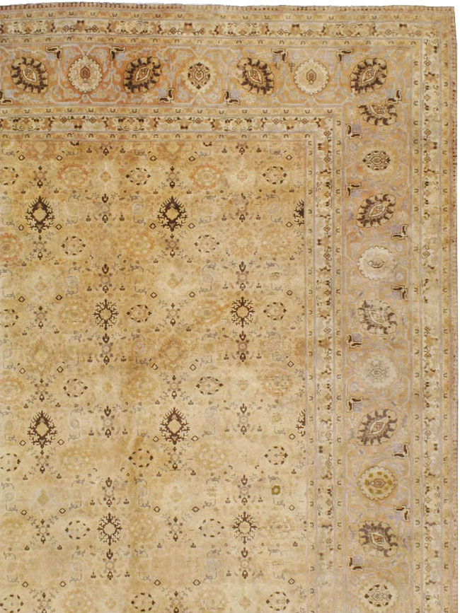 Antique Persian Tabriz Carpet, No.17178 - Gsblank