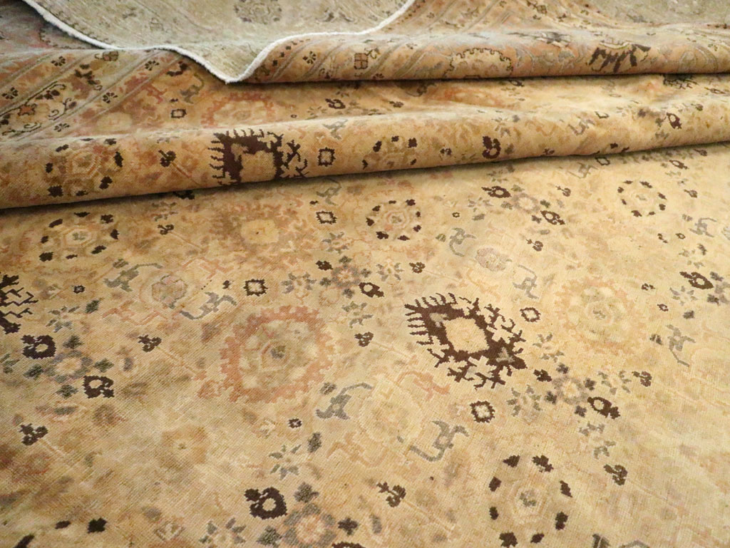 Antique Persian Tabriz Carpet, No.17178 - Gsblank