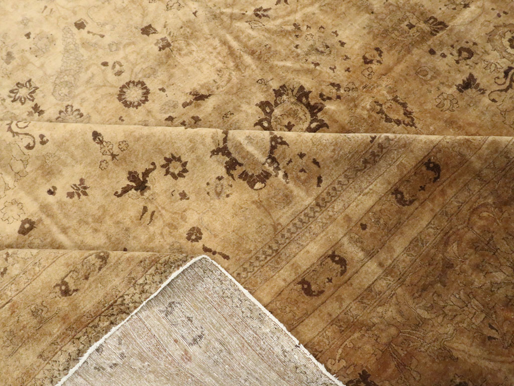 Antique Persian Tabriz Carpet, No.17179 - Gsblank