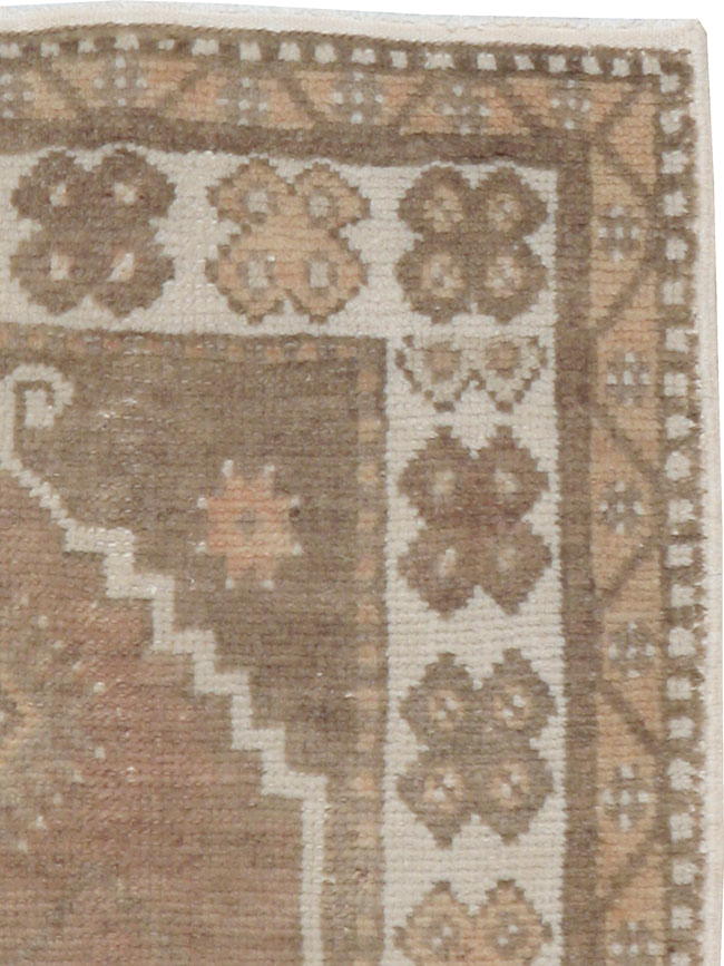 Vintage Turkish Oushak Rug, No.17206 - Gsblank
