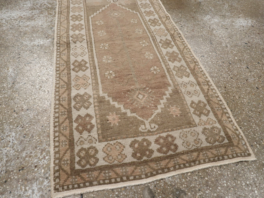 Vintage Turkish Oushak Rug, No.17206 - Gsblank