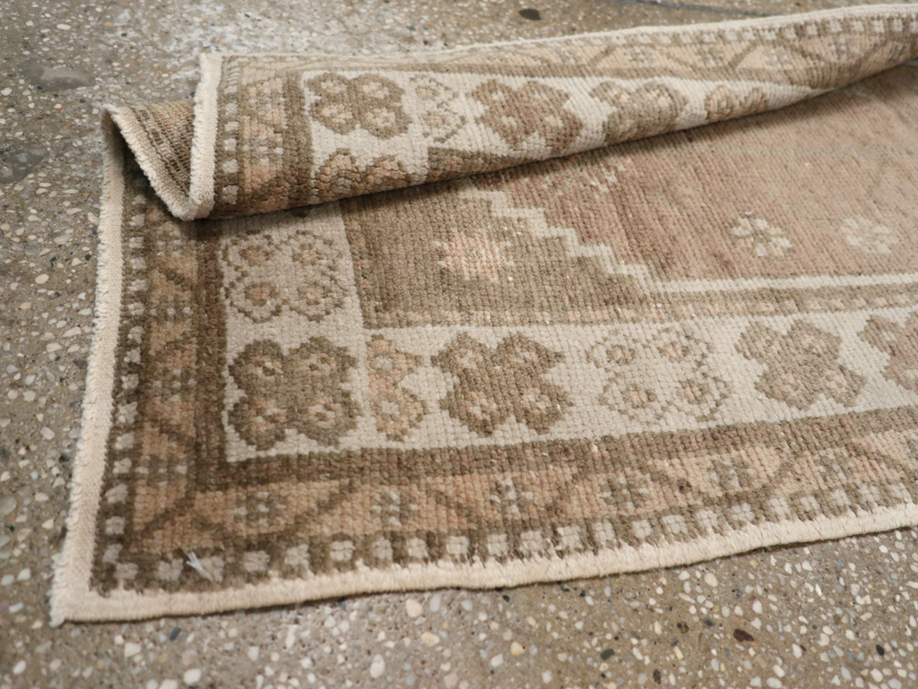 Vintage Turkish Oushak Rug, No.17206 - Gsblank