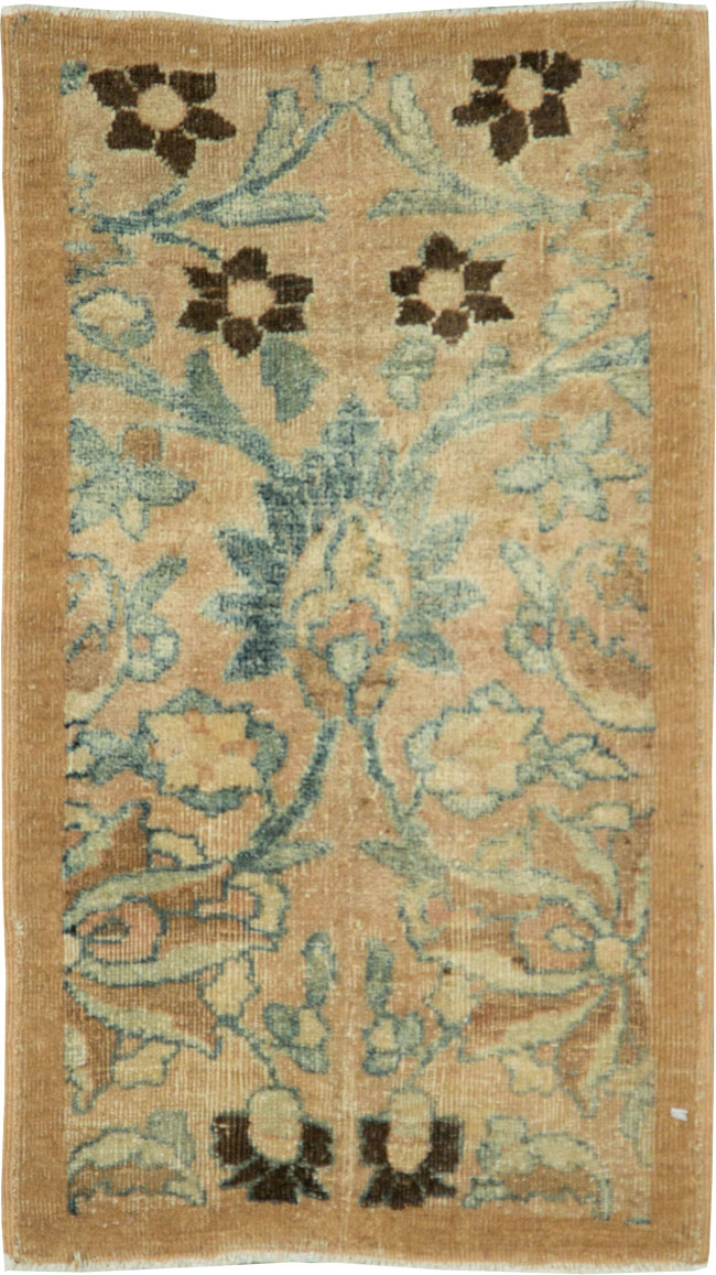 Antique Persian Mashad Rug, No.17209 - Gsblank