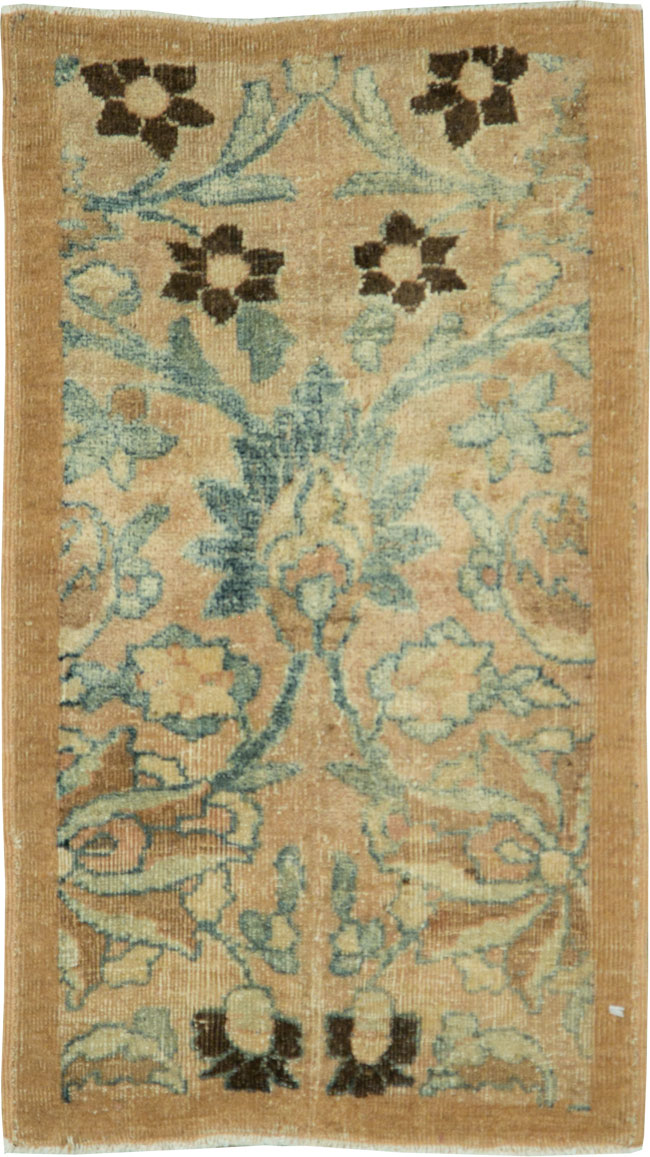 Antique Persian Mashad Rug, No.17209 - Gsblank
