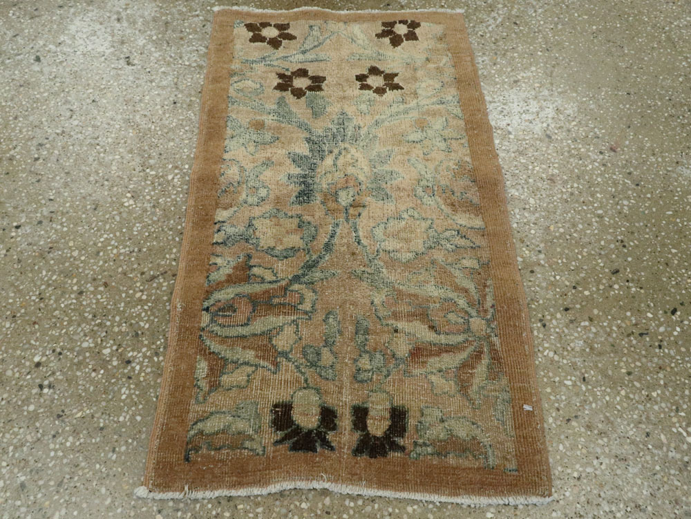 Antique Persian Mashad Rug, No.17209 - Gsblank