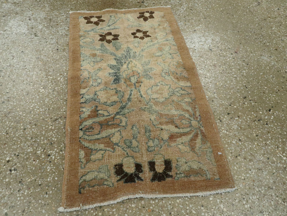 Antique Persian Mashad Rug, No.17209 - Gsblank