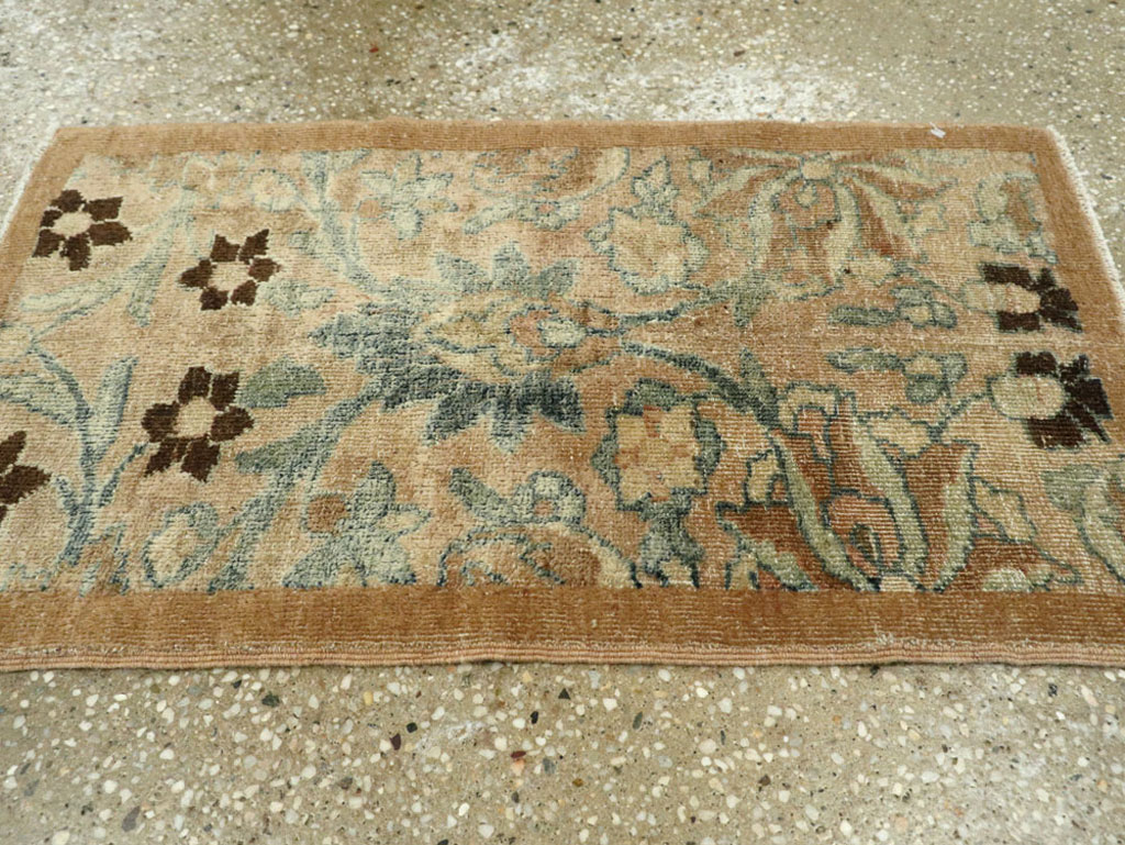 Antique Persian Mashad Rug, No.17209 - Gsblank