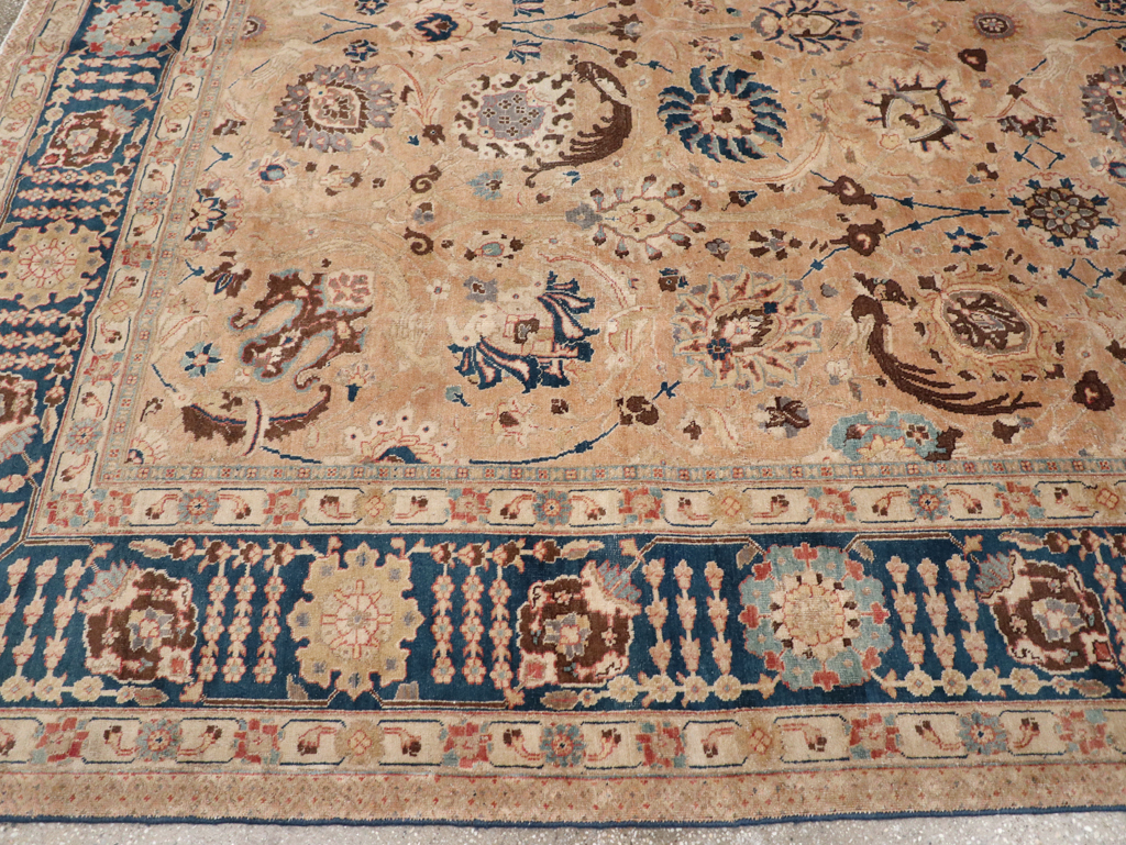 Antique Persian Tabriz Carpet, No.17211 - Gsblank