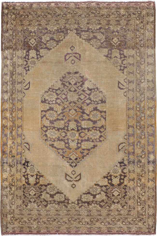 Antique Persian Tabriz Rug, No.17216 - Gsblank