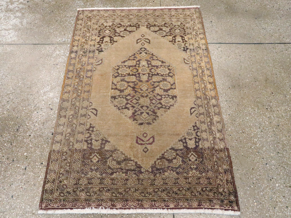 Antique Persian Tabriz Rug, No.17216 - Gsblank