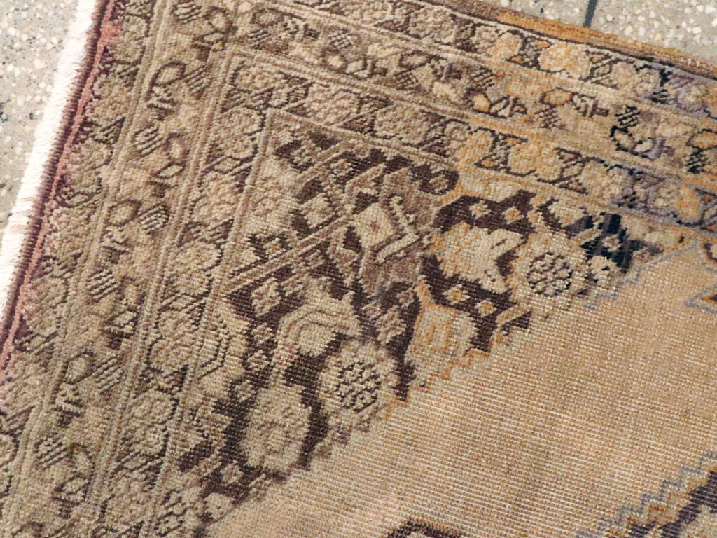 Antique Persian Tabriz Rug, No.17216 - Gsblank