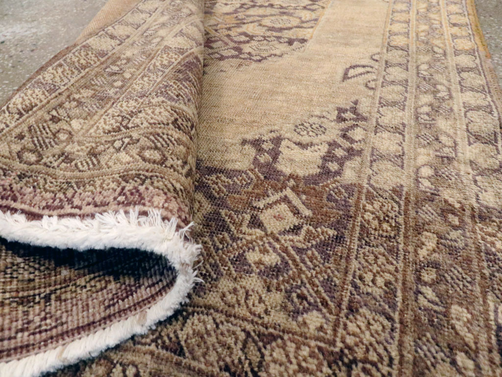 Antique Persian Tabriz Rug, No.17216 - Gsblank