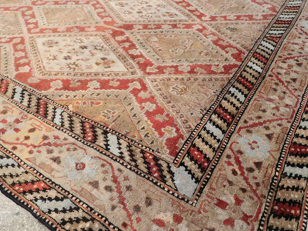 Vintage Indian Lahore Room Size Carpet, No.17256 - Gsblank