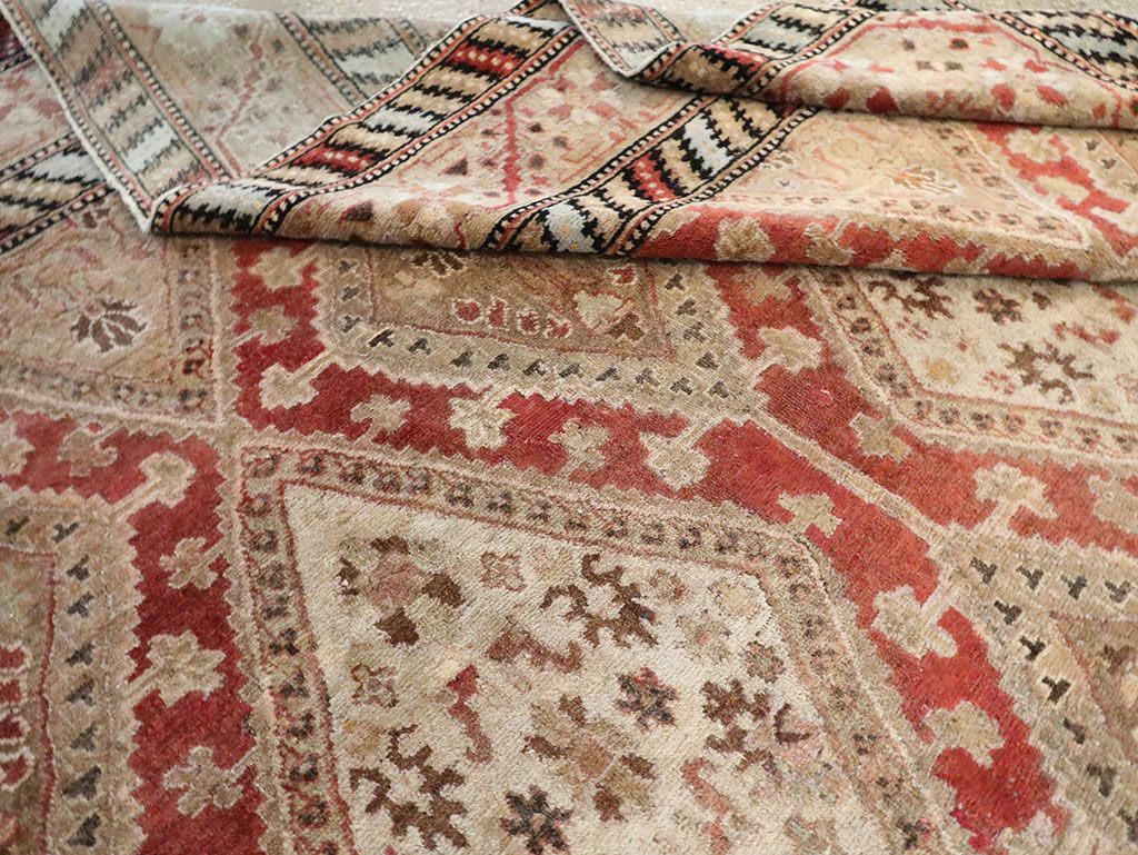 Vintage Indian Lahore Room Size Carpet, No.17256 - Gsblank