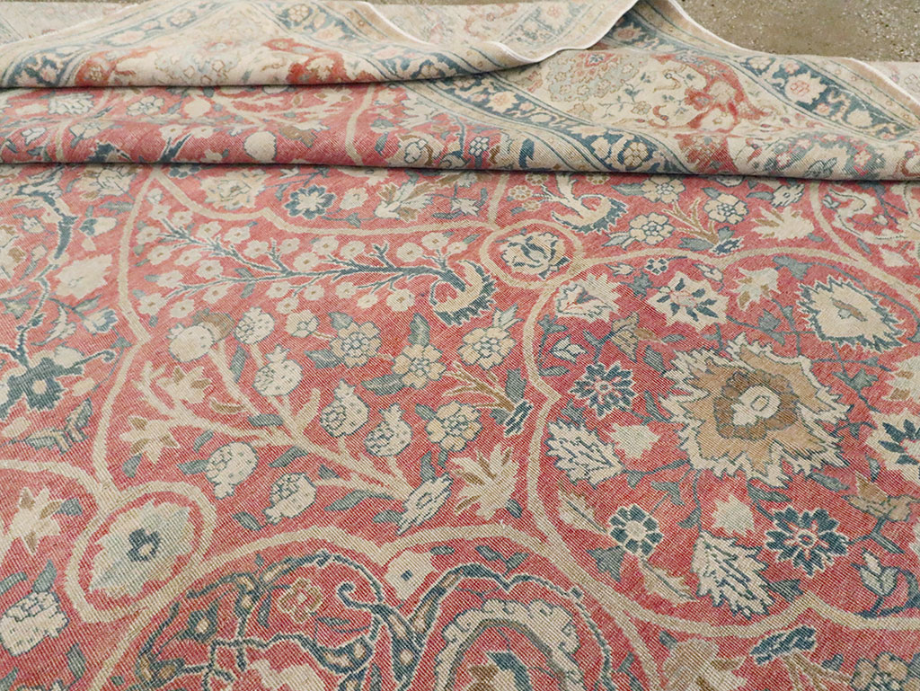 Antique Persian Tabriz Carpet, No.17285 - Gsblank