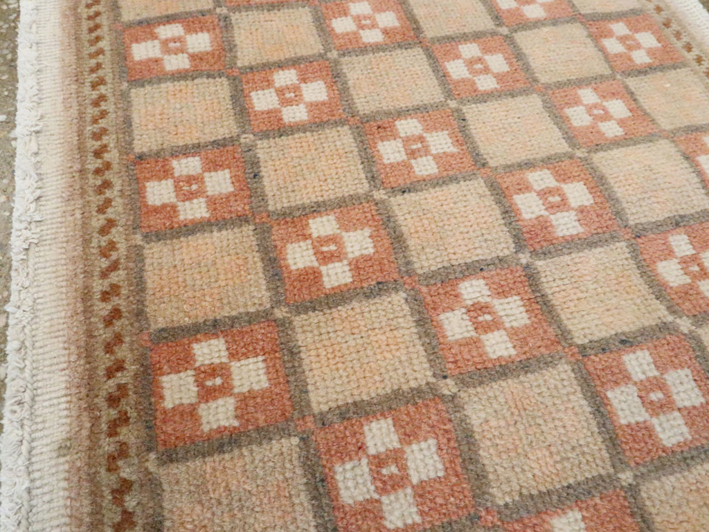 Antique Turkish Sivas Rug, No.17337 - Gsblank