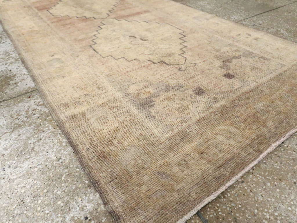 Vintage Turkish Oushak Rug, No.17403 - Gsblank