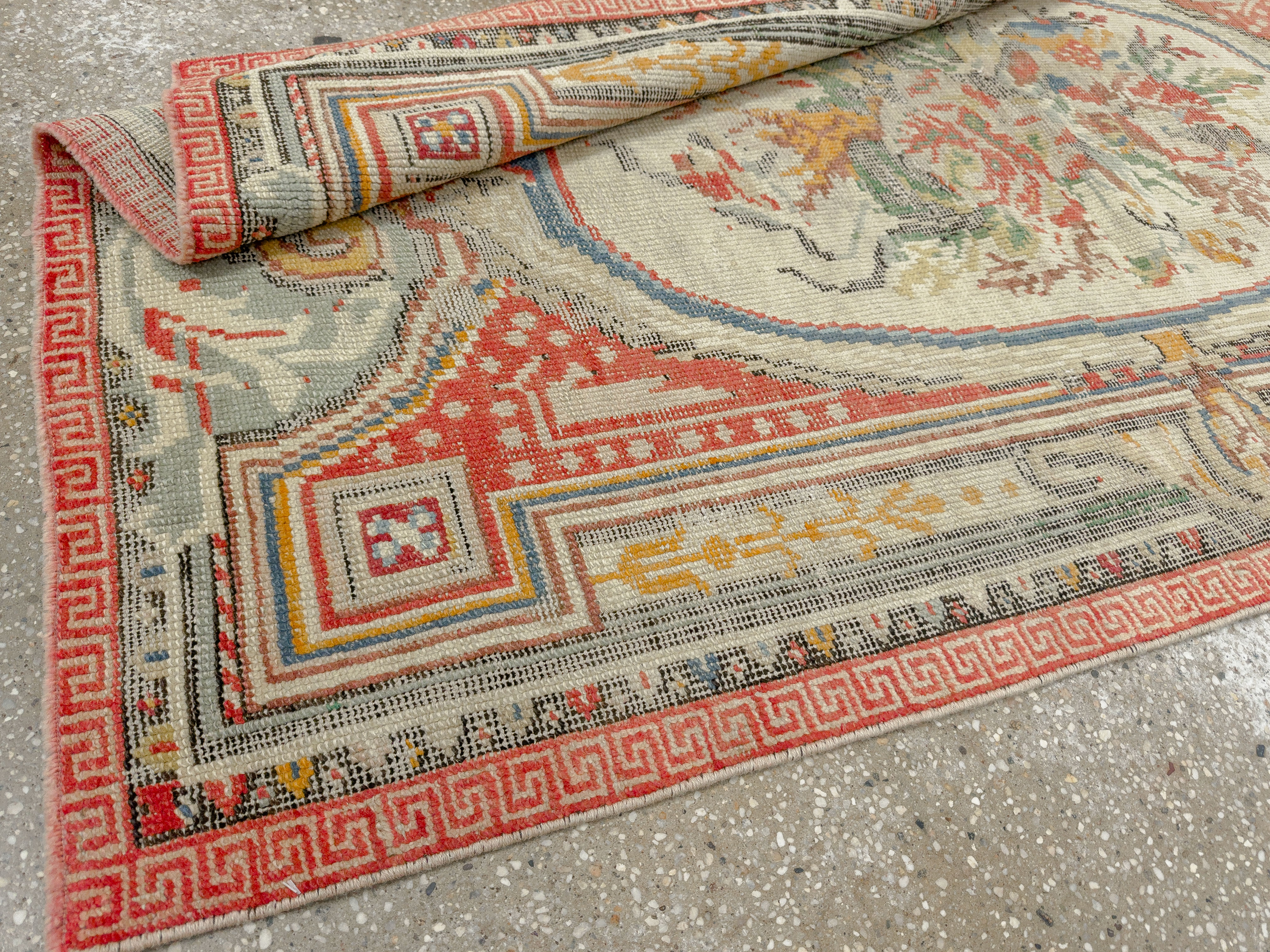 Antique Turkish Ghiordes Rug, No.17427 - Gsblank
