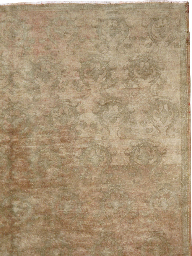 Vintage Turkish Anatolian Carpet, No.17429 - Gsblank