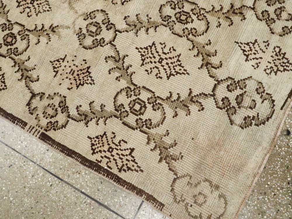 Vintage Turkish Anatolian Rug, No.17435 - Gsblank