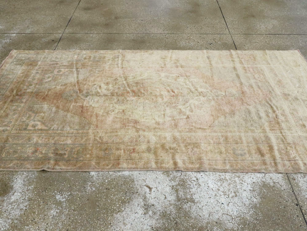 Vintage Turkish Oushak Rug, No.17436 - Gsblank