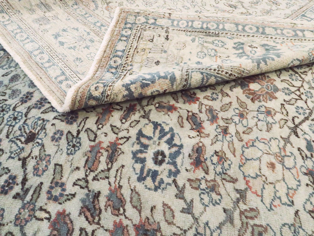 Vintage Turkish Sivas Accent Carpet, No.17439 - Gsblank