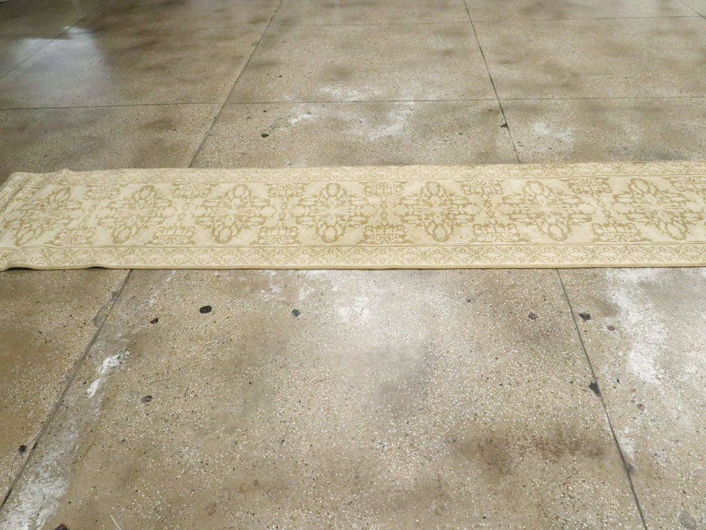 Vintage Indian Lahore Runner, No.17465 - Gsblank