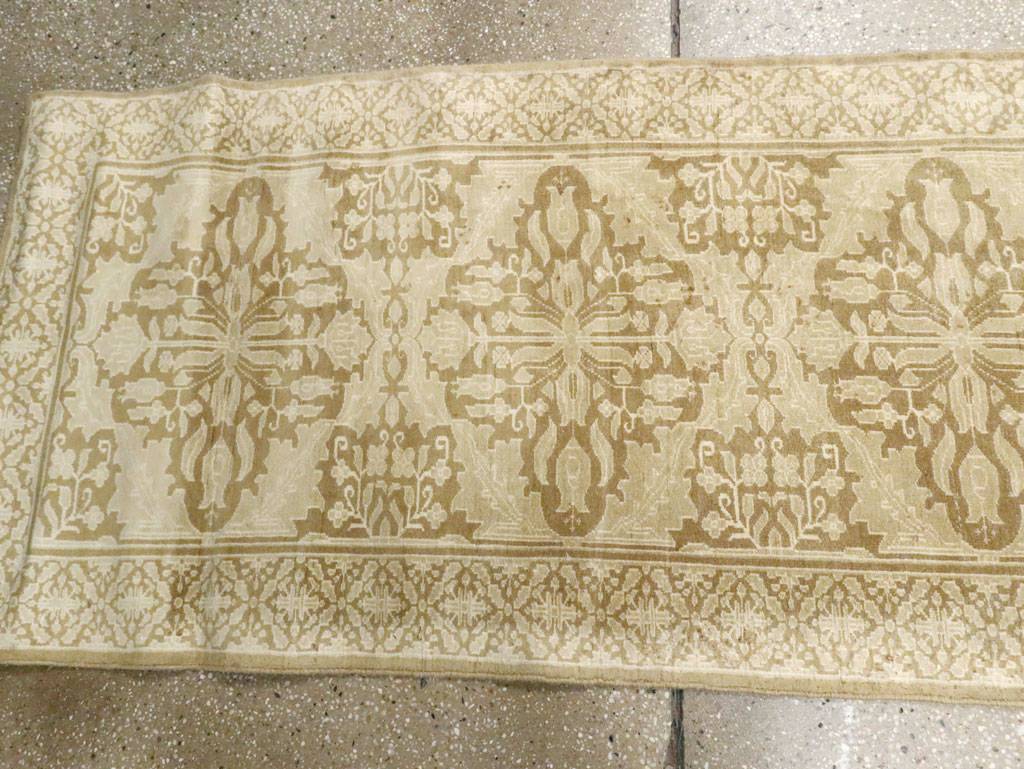 Vintage Indian Lahore Runner, No.17465 - Gsblank