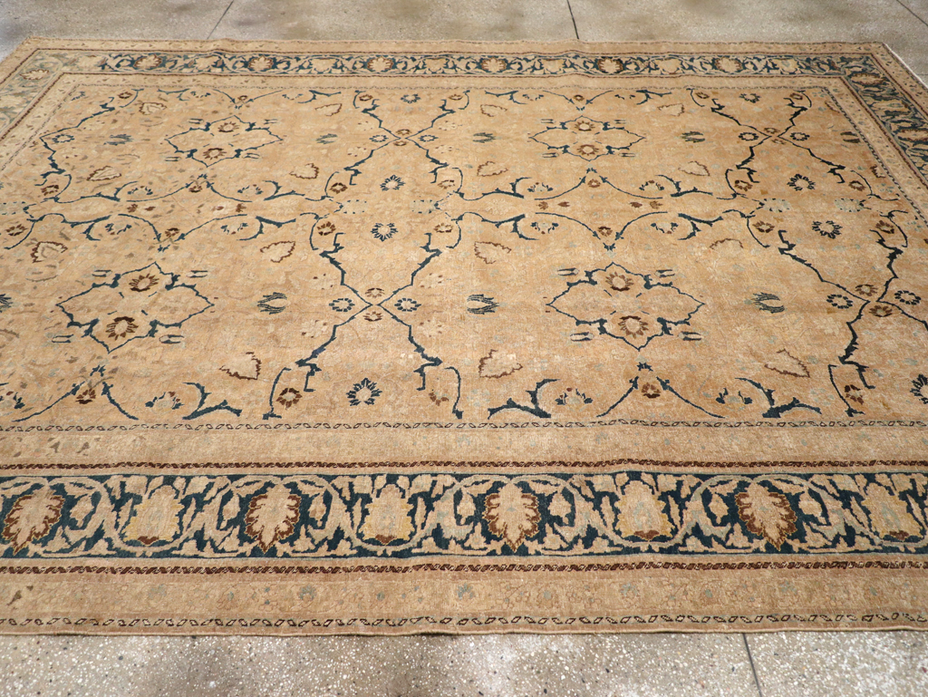 Antique Persian Tabriz Carpet, No.17479 - Gsblank