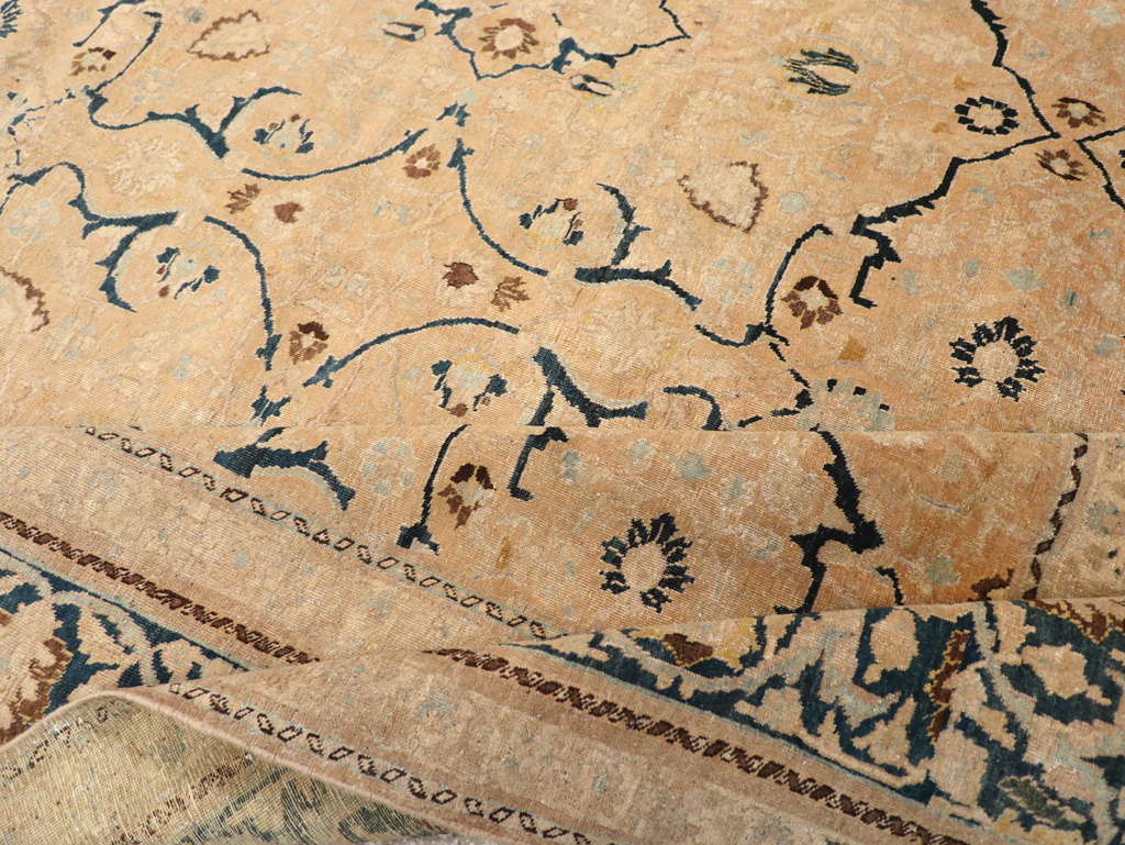Antique Persian Tabriz Carpet, No.17479 - Gsblank