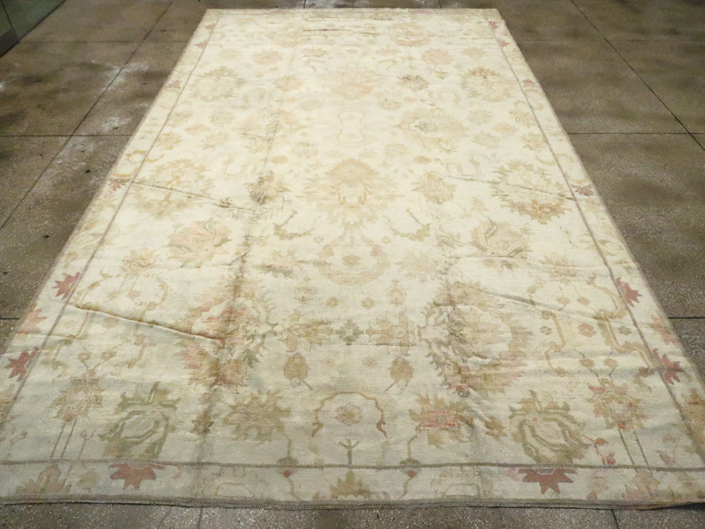 Antique Turkish Oushak Carpet, No.17490 - Gsblank