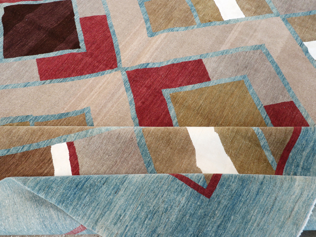 Modernist Persian Tabriz Carpet, No.17507 - Gsblank