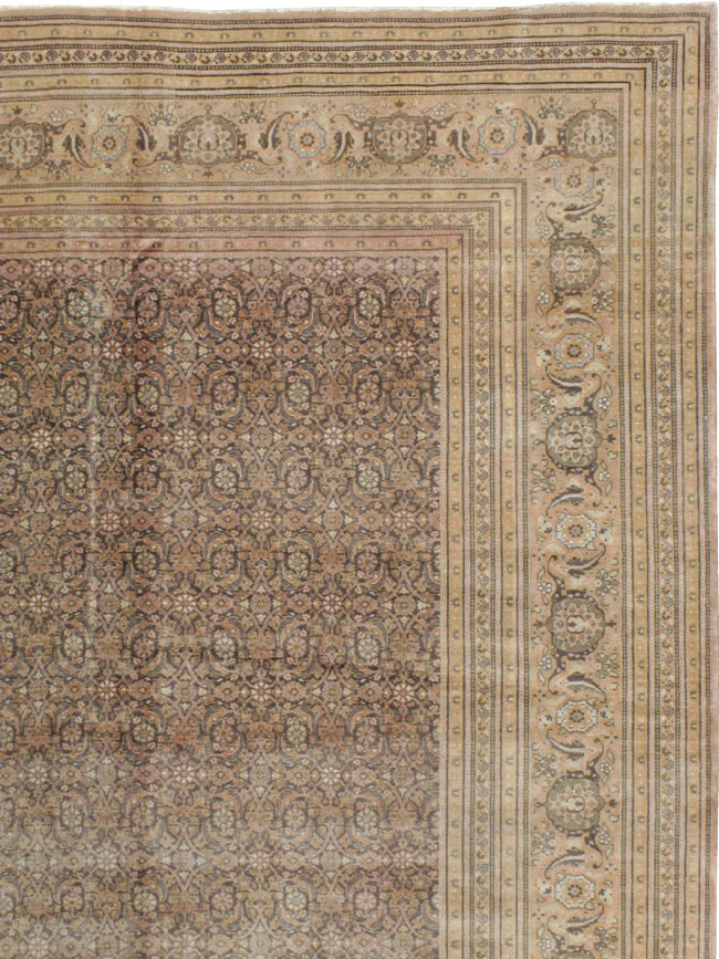 Antique Persian Tabriz Carpet, No.17524 - Gsblank