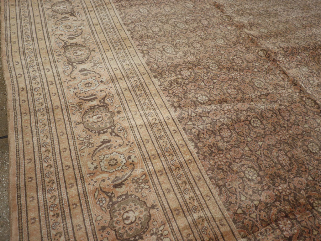 Antique Persian Tabriz Carpet, No.17524 - Gsblank