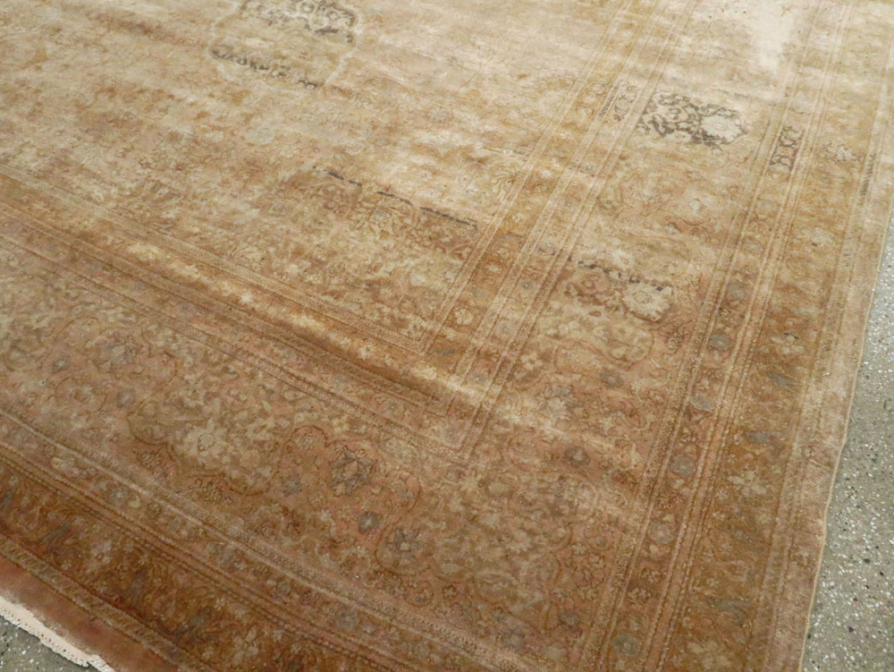 Antique Turkish Sivas Carpet, No.17556 - Gsblank