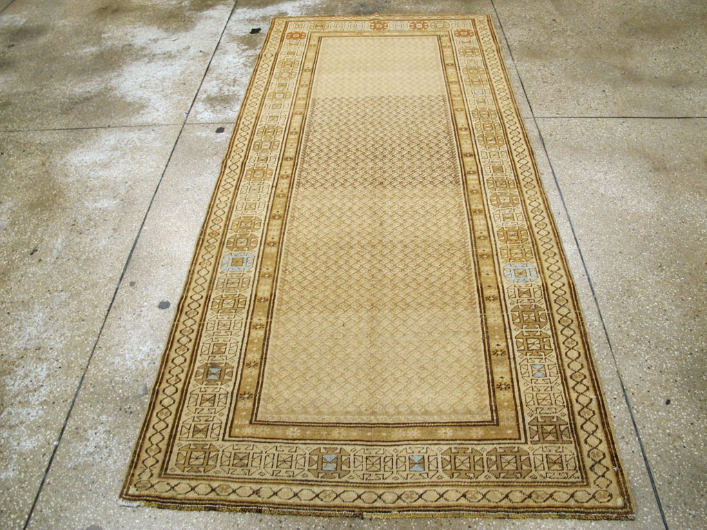 Vintage Persian Kurdish Rug, No.17565 - Gsblank