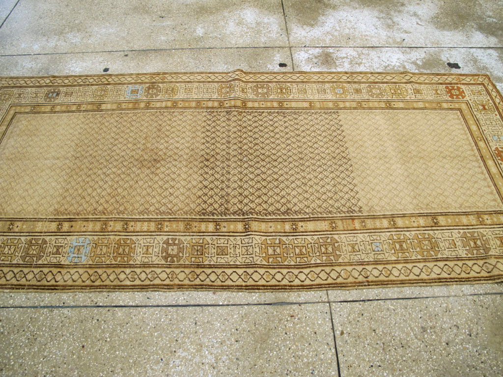 Vintage Persian Kurdish Rug, No.17565 - Gsblank