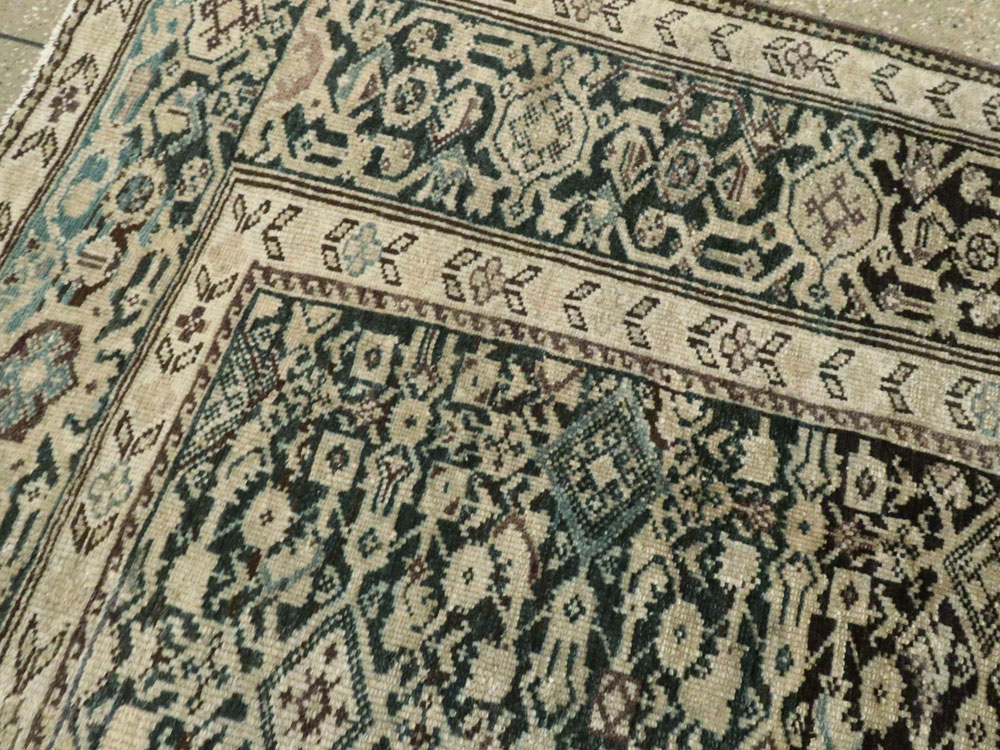 Antique Persian Malayer Carpet, No.17610 - Gsblank