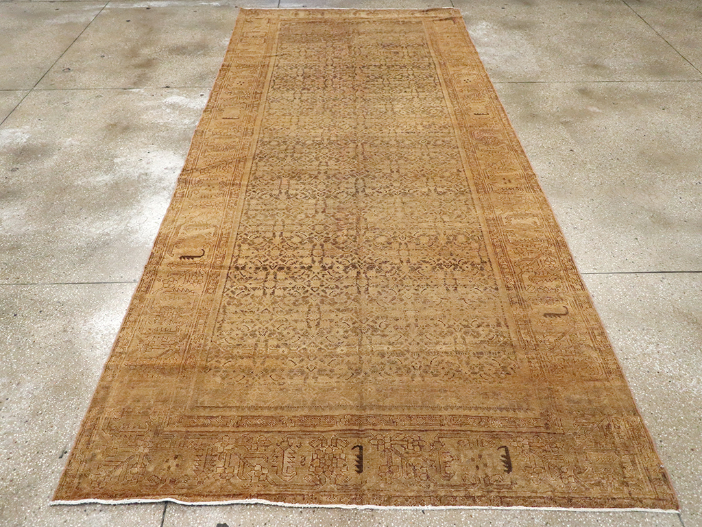 Antique Persian Malayer Carpet, No.17615 - Gsblank