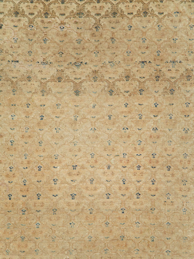 Antique Persian Tabriz Rug, No.17653 - Gsblank