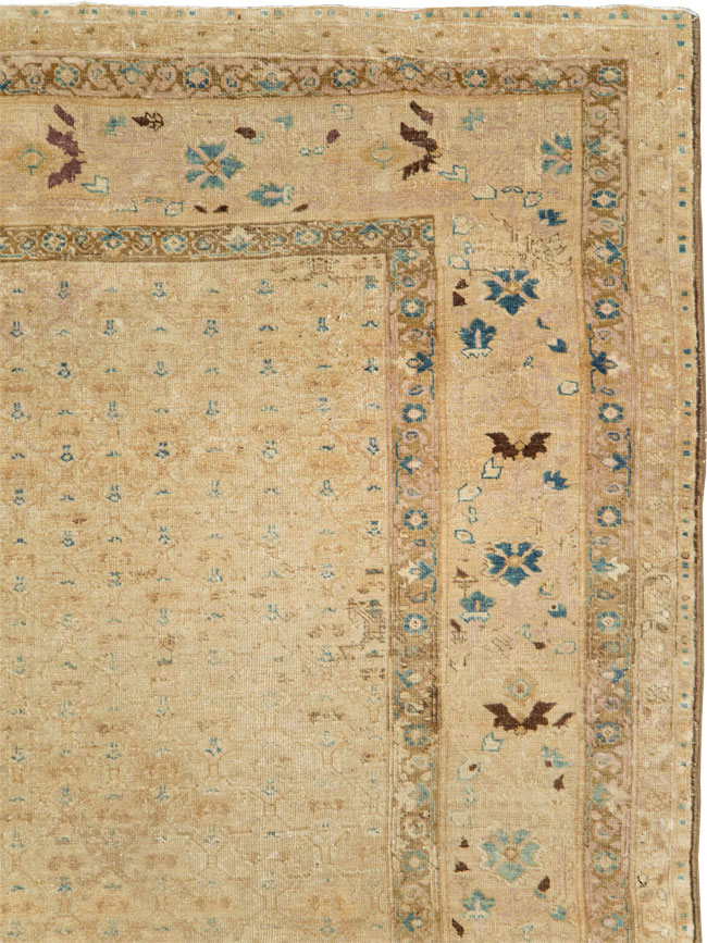 Antique Persian Tabriz Rug, No.17653 - Gsblank