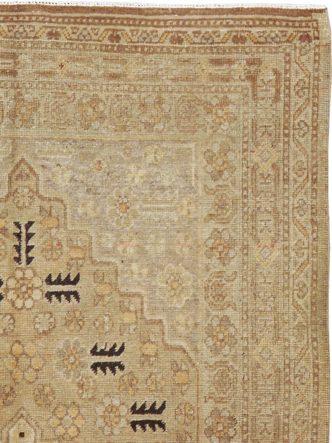 Vintage East Turkestan Khotan Rug, No.17659 - Gsblank