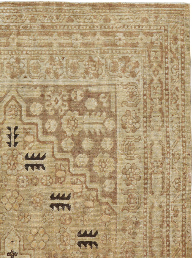 Vintage East Turkestan Khotan Rug, No.17659 - Gsblank