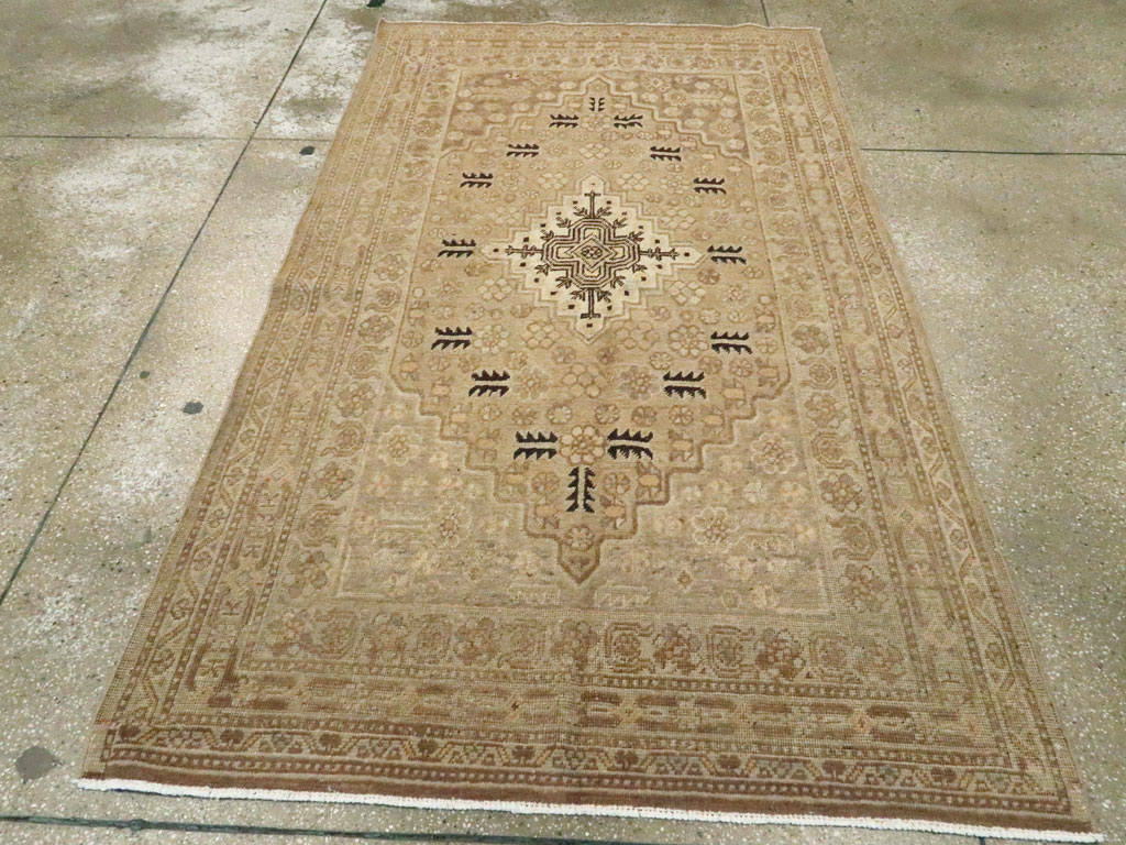 Vintage East Turkestan Khotan Rug, No.17659 - Gsblank
