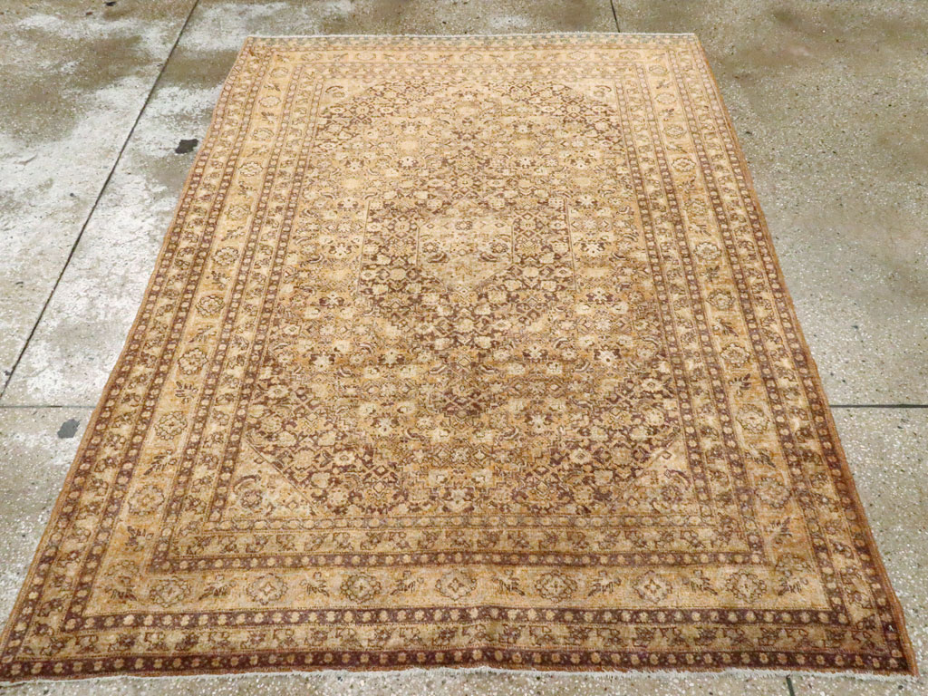 Antique Persian Tabriz Rug, No.17664 - Gsblank