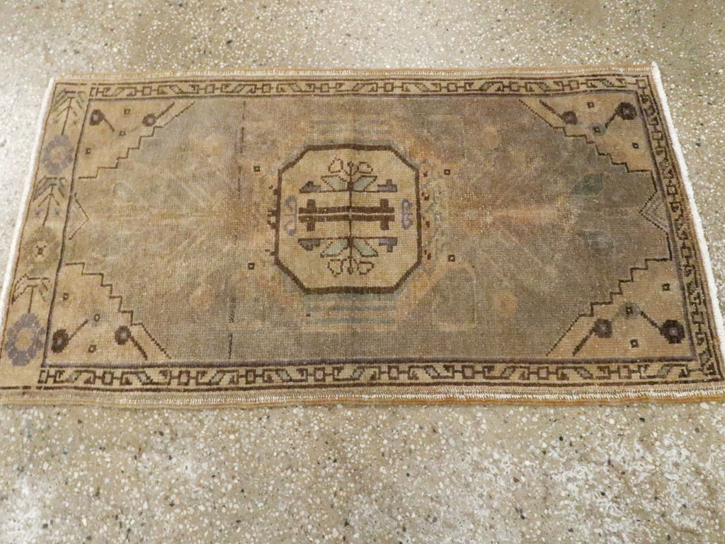Vintage Turkish Oushak Rug, No.17687 - Gsblank