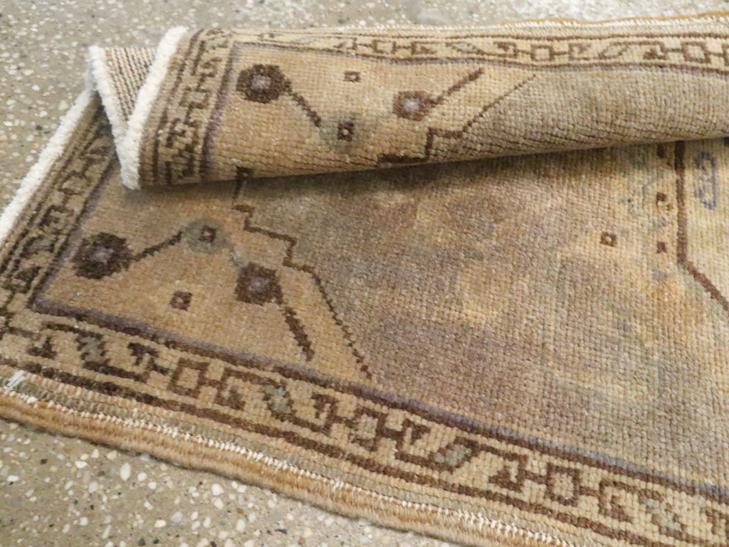 Vintage Turkish Oushak Rug, No.17687 - Gsblank