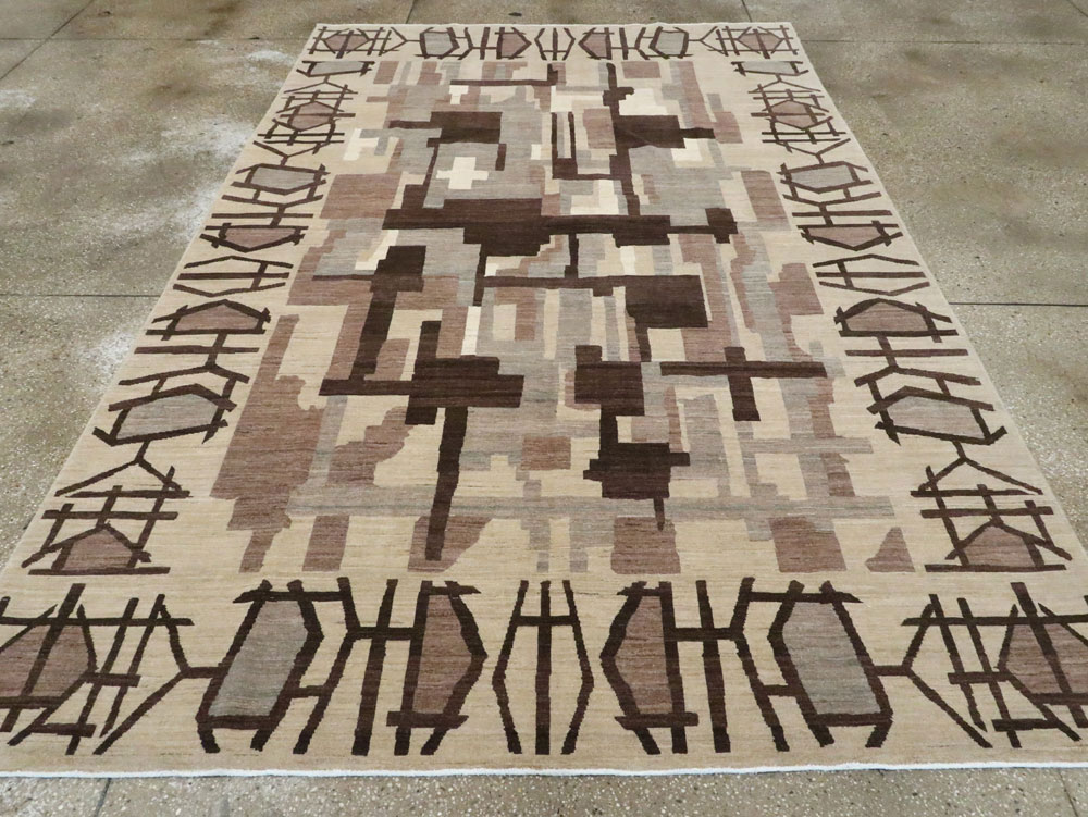Modernist Persian Tabriz Carpet, No.17696 - Gsblank